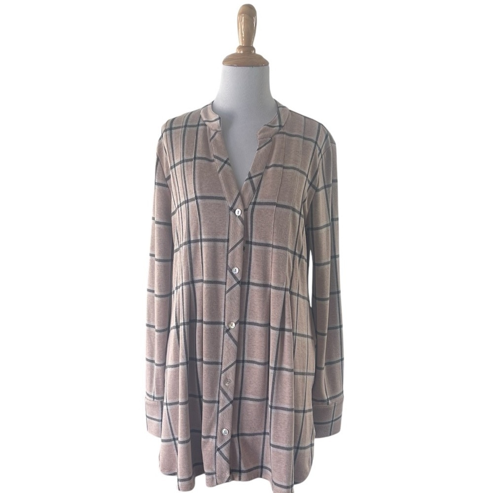 Soft Surroundings soft  Pink Calais button down tunic